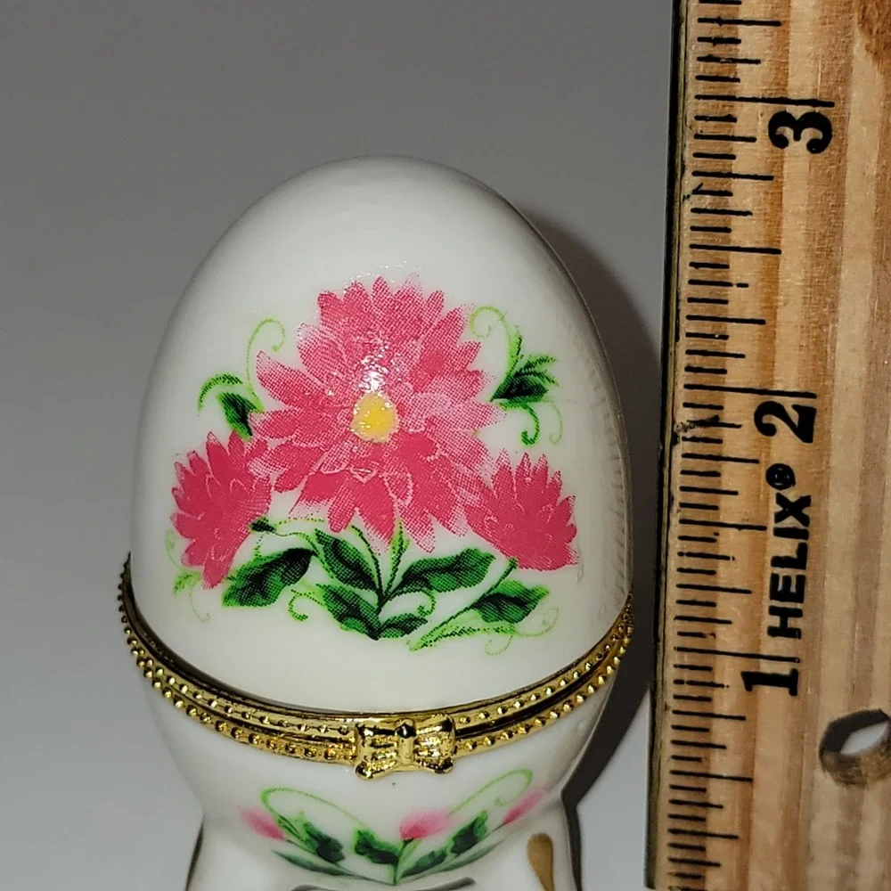 Vintage Floral Ceramic Hinged Egg Shaped Trinket Box Gold Trim 3 Footed